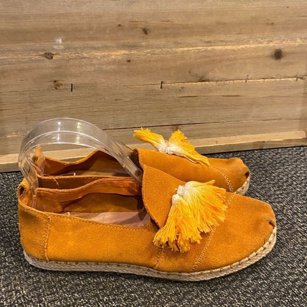 ✅Toms Suede Tasseled Espadrilles leather